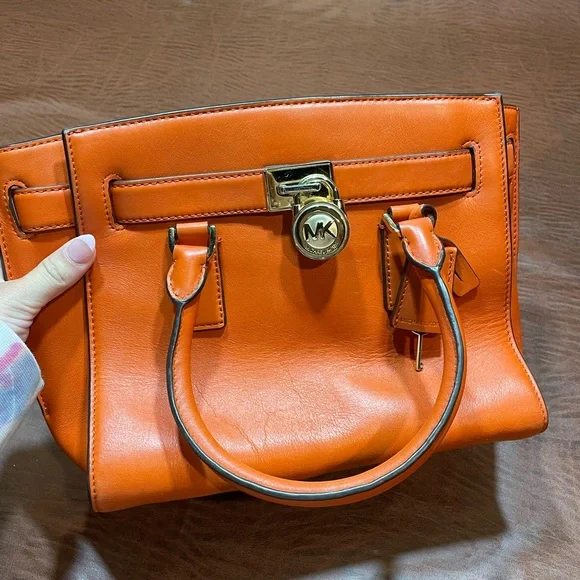 Michael Kors Tangerine Hamilton Satchel with lock and key.🔐 - Picture 1 of 5